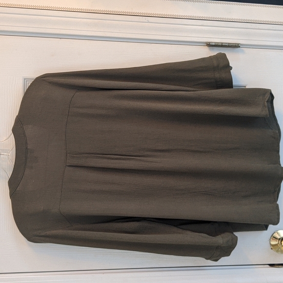 Camo Green shift top Size Large - Picture 3 of 4